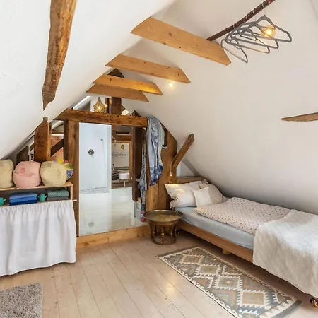 Apartment In Anni's *